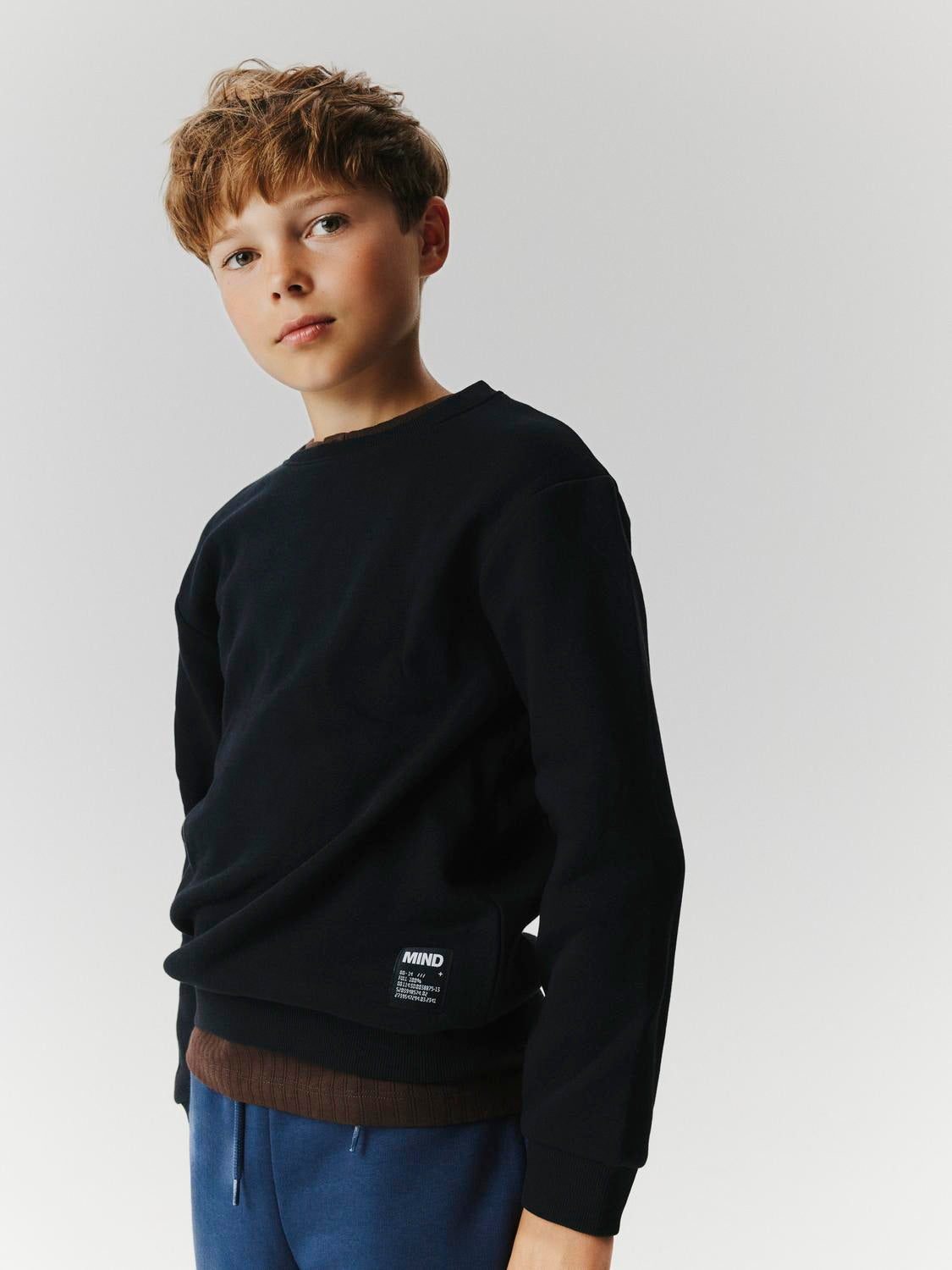 model_shot-creative
